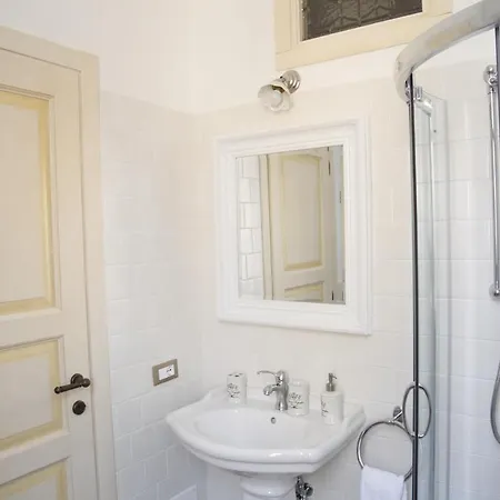 30 Bed and breakfast 4*