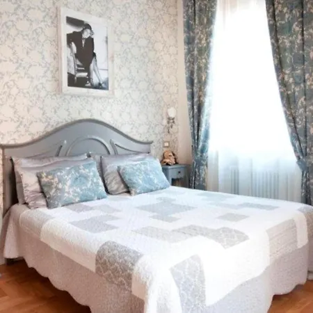 30 Róma